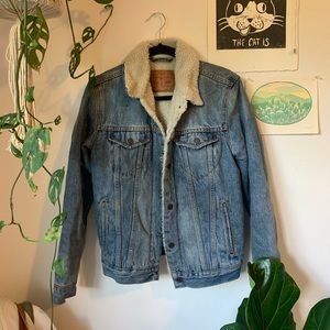 Levi’s Sherpa Lined Trucker Jacket